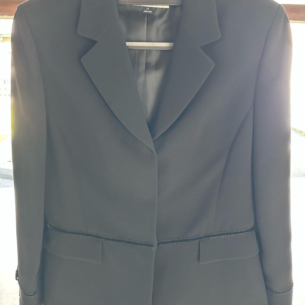 Tahari ASL Sophicated Black Women Pants Suit